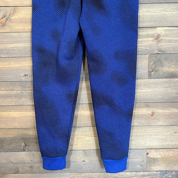 New Boys' UA Rival Fleece Printed Joggers Size YSM  (Youth Small) in Blue (B) - Picture 8 of 14